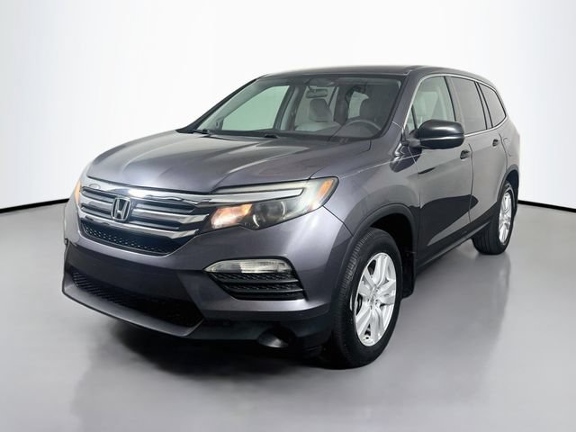 Used 2017 Honda Pilot LX image 5