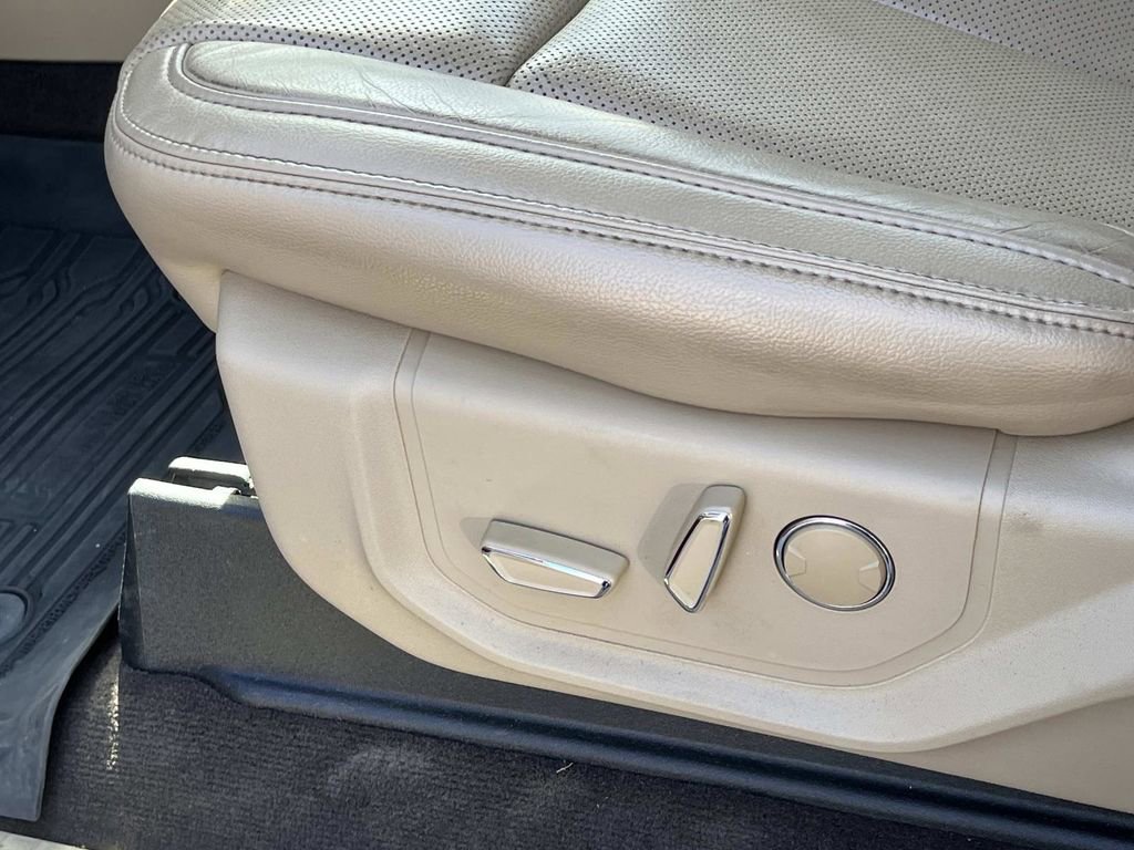 Used 2018 Ford F150 Lariat image 27