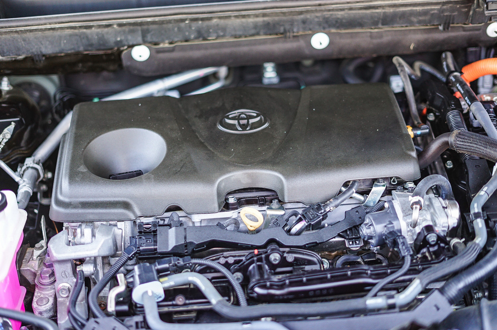 Used 2024 Toyota RAV4 LE AWD/4WD image 30