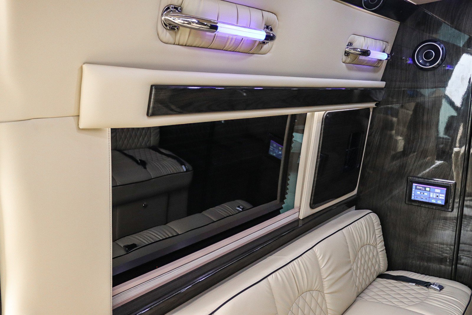 Used 2020 Mercedes-Benz Sprinter 3500 image 30