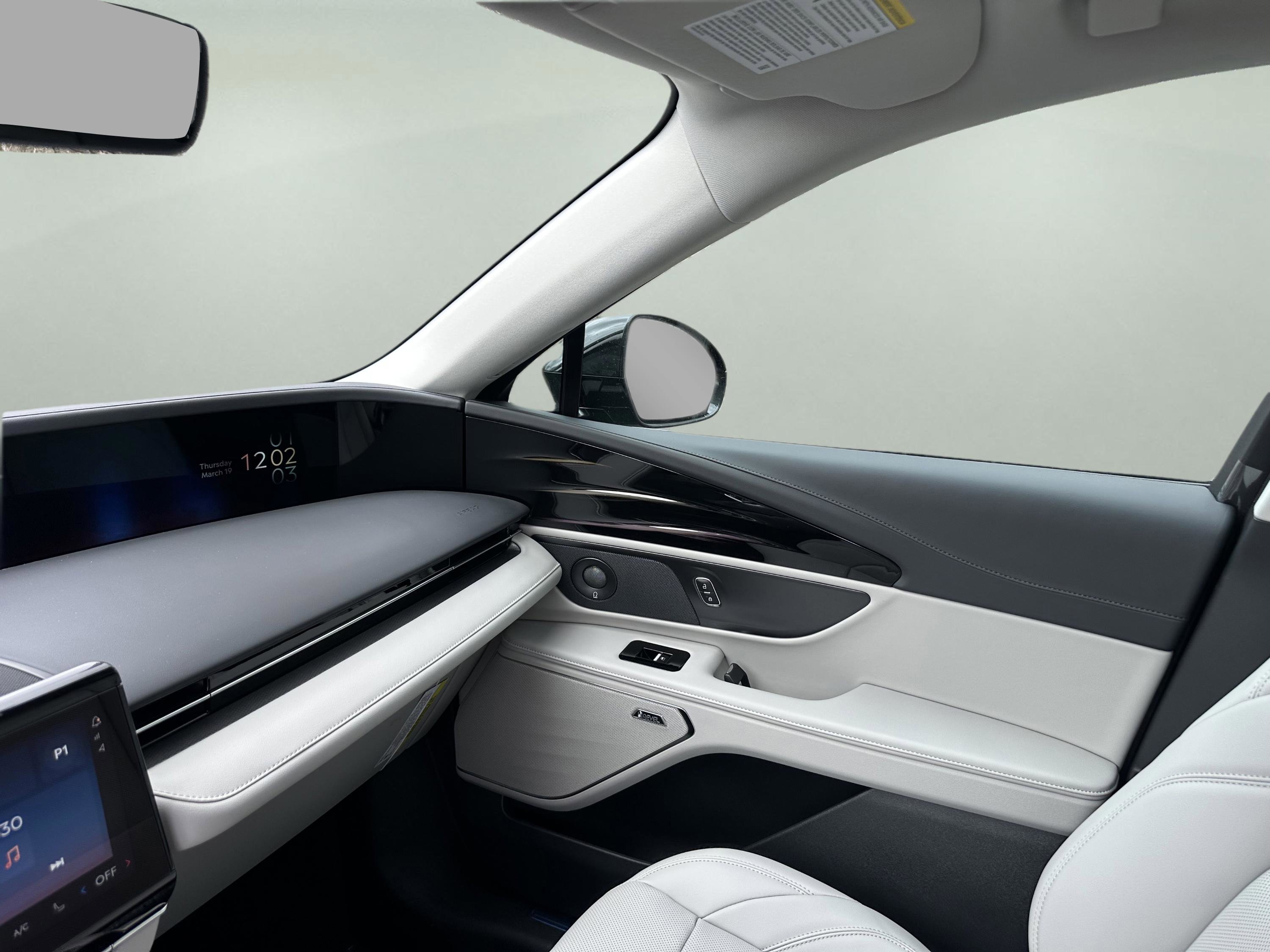 New 2026 Lincoln Nautilus Premier w/ Equipment Group 102A image 17