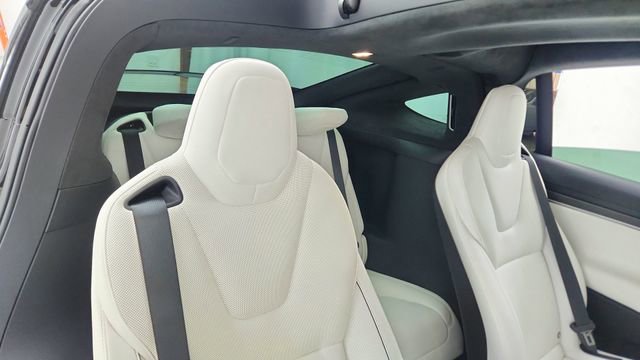 Used 2024 Tesla Model X Plaid image 26