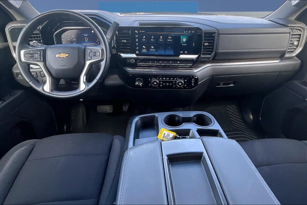 Used 2023 Chevrolet Silverado 1500 LT AWD/4WD image 8