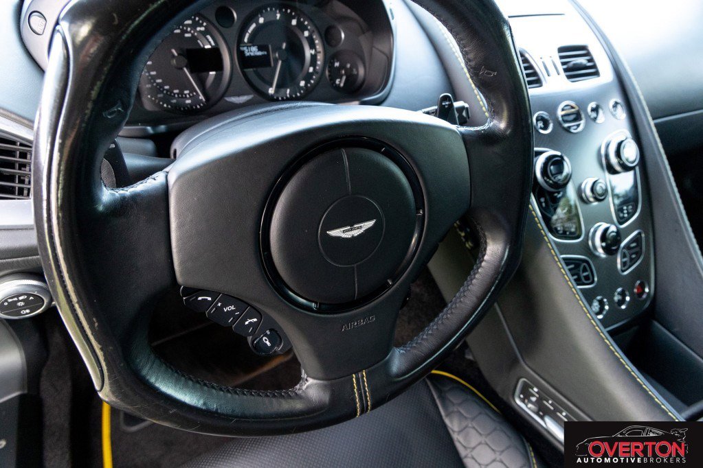 Used 2016 Aston Martin Vanquish Coupe image 15