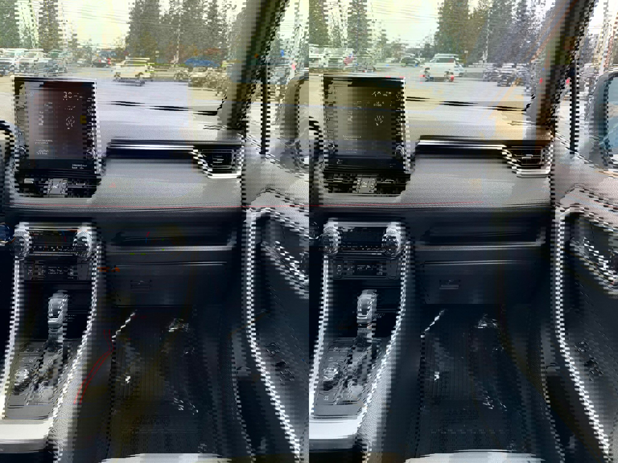 Used 2022 Toyota RAV4 XSE w/ Weather Package image 15