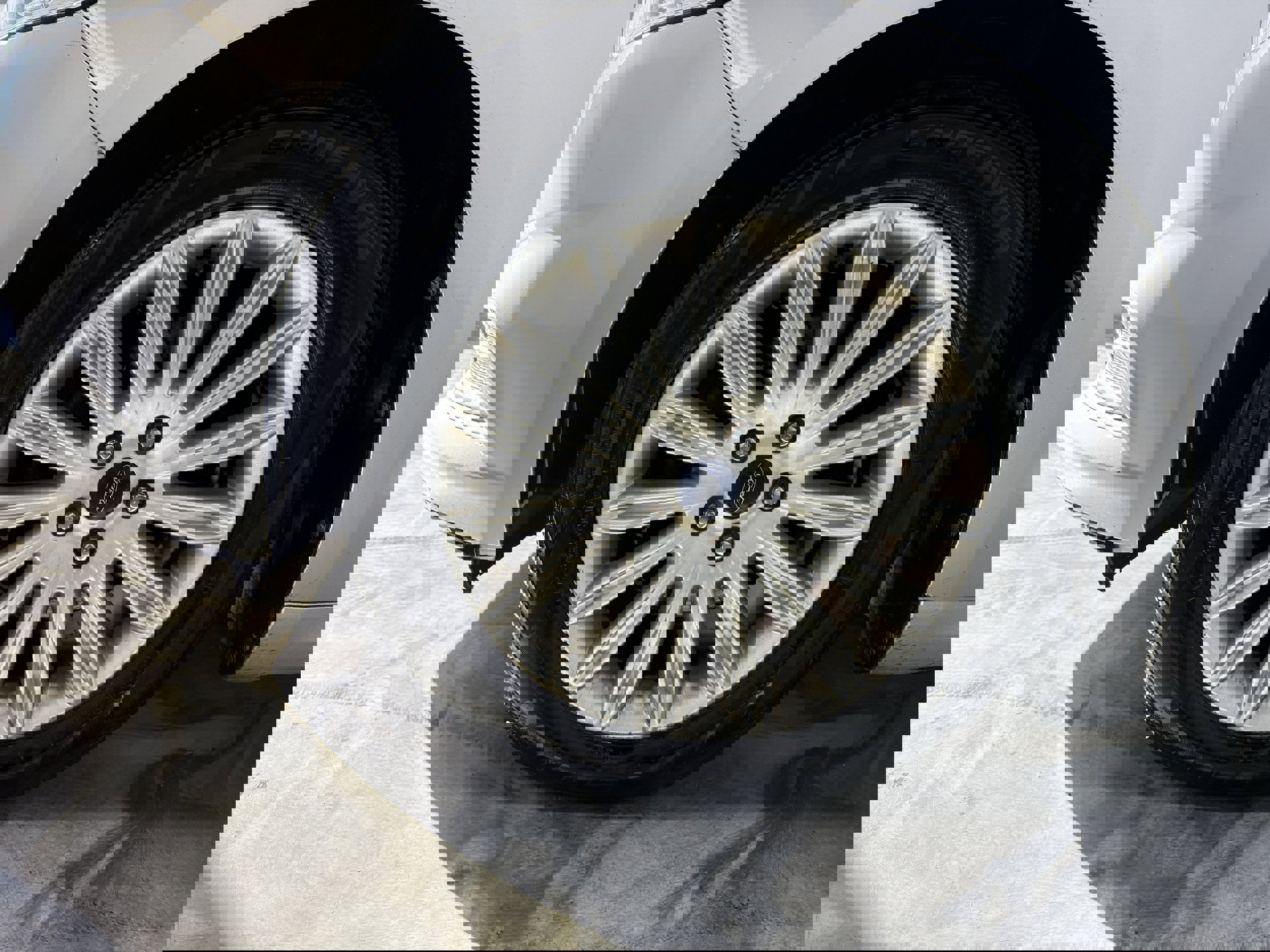 Used 2013 Ford Fusion SE image 27