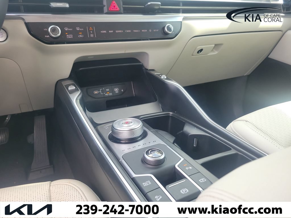 Certified 2026 Kia Sorento EX FWD image 22