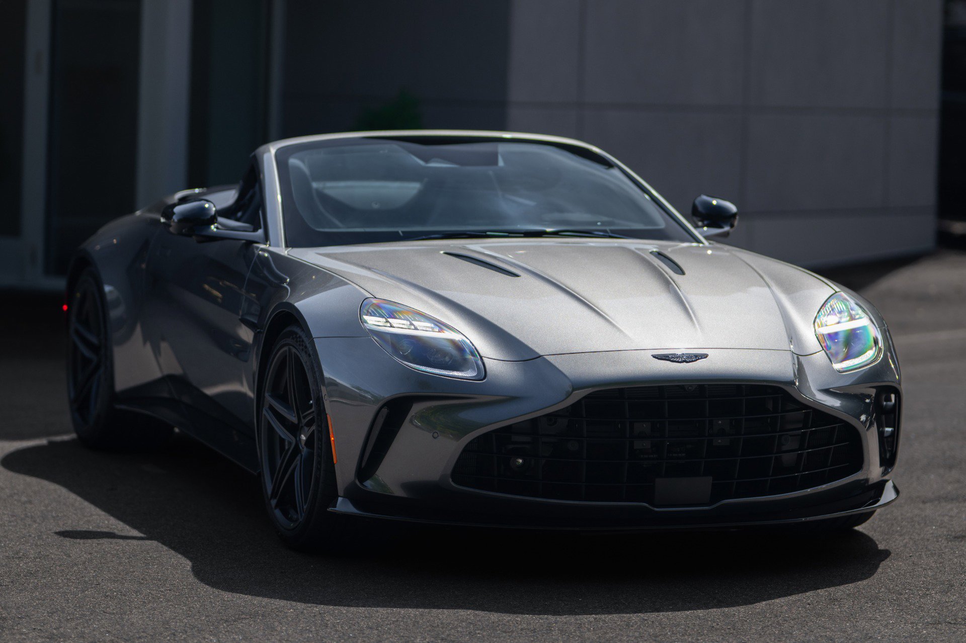 New 2026 Aston Martin V8 Vantage Roadster image 50