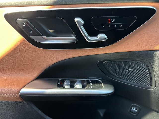 Used 2022 Mercedes-Benz C 300 4MATIC Sedan image 12