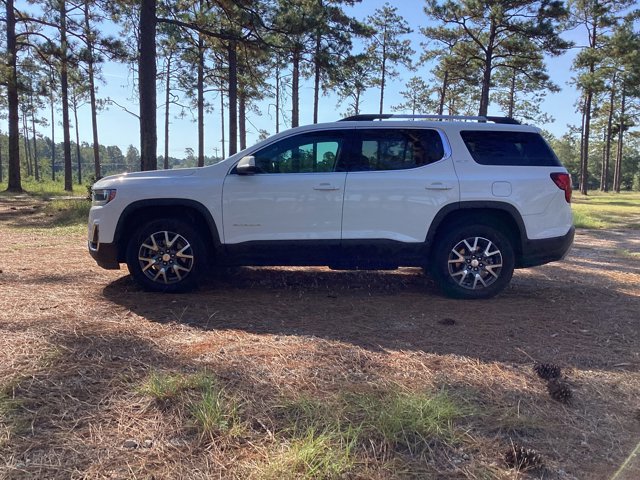 Used 2023 GMC Acadia SLT image 9