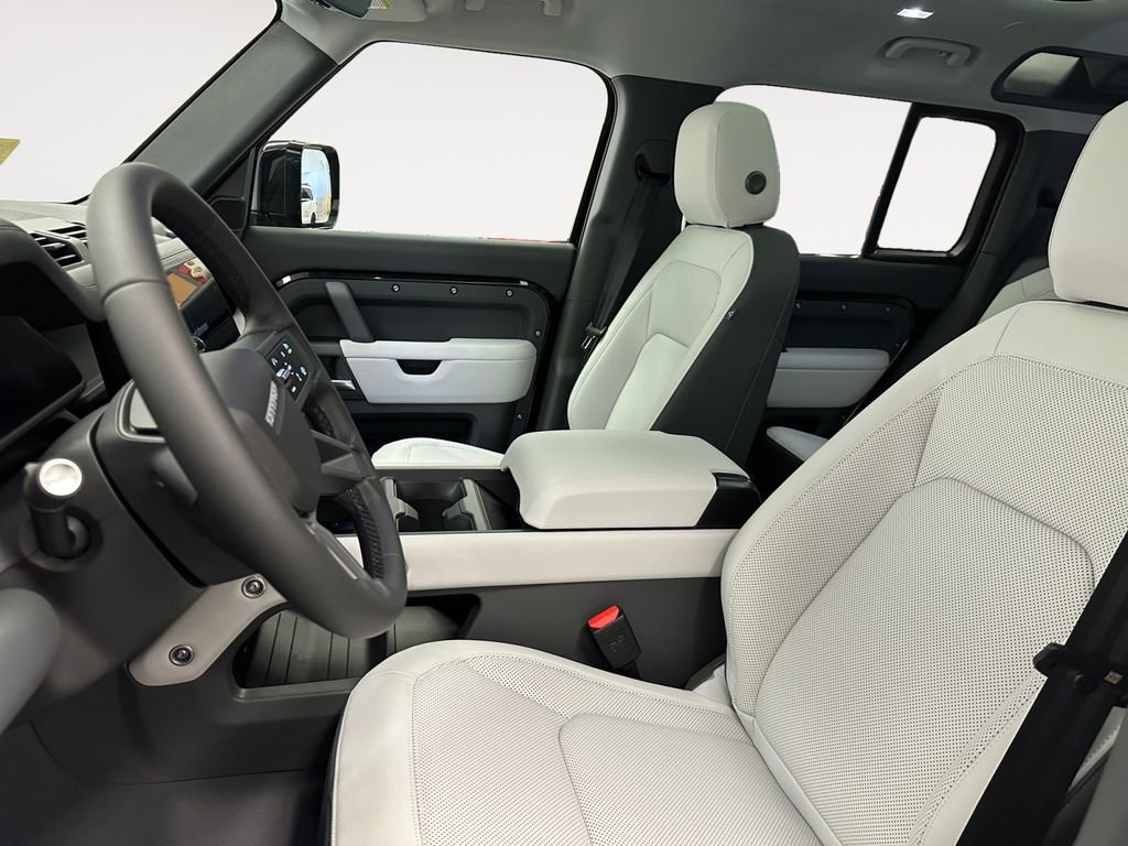 New 2026 Land Rover Defender 110 S AWD/4WD image 8