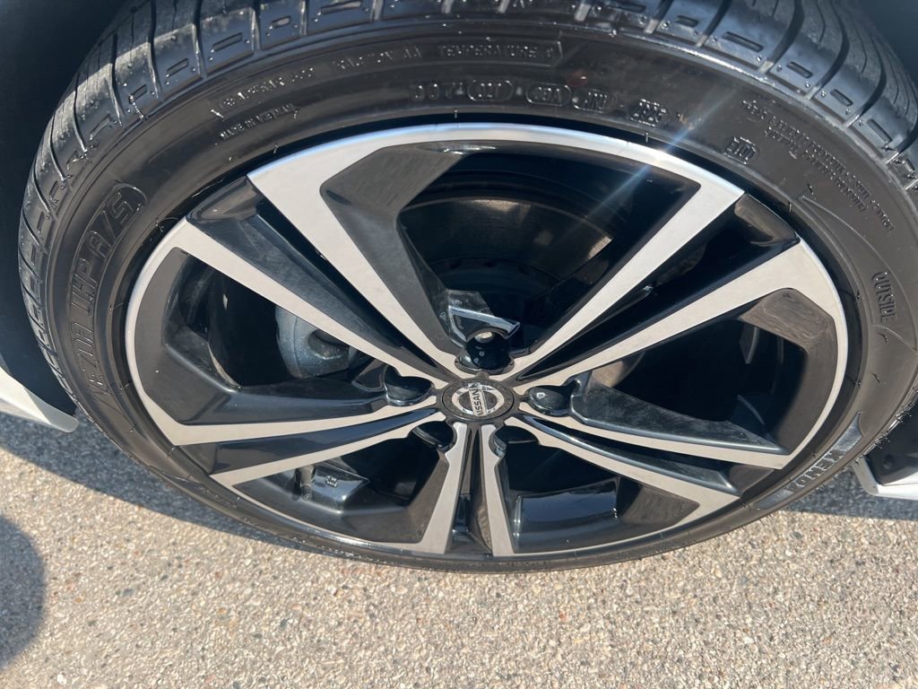 Certified 2023 Nissan Sentra SR w/ SR Premium Package image 45