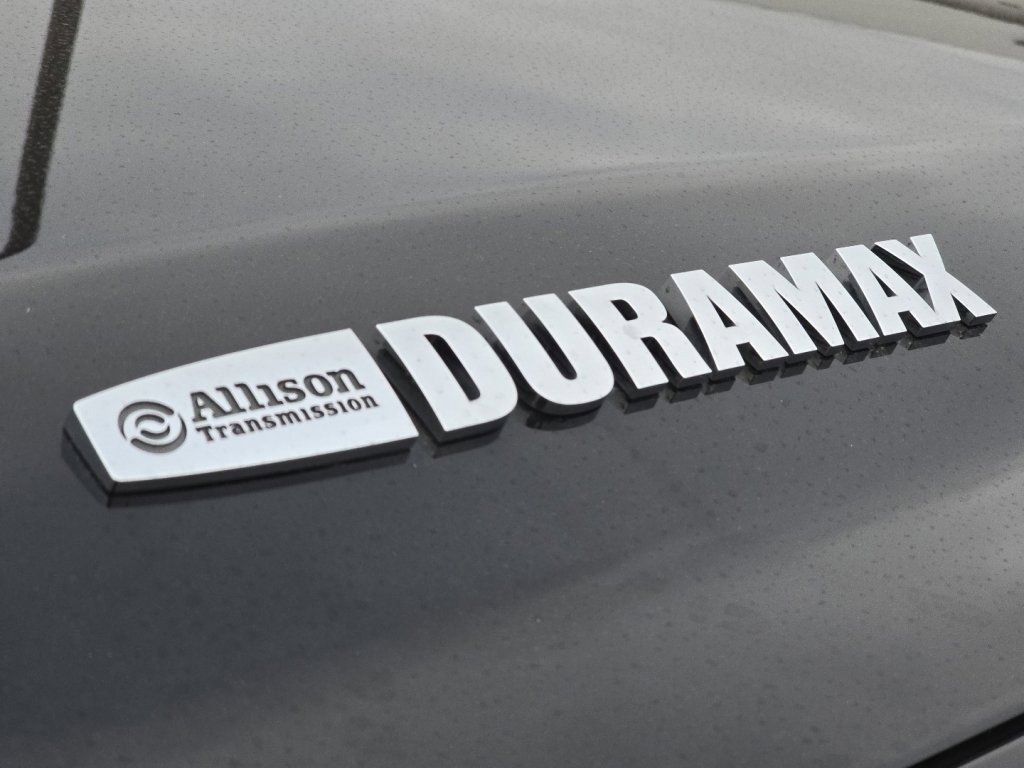 Used 2015 Chevrolet Silverado 3500 LTZ w/ LTZ Plus Package image 13