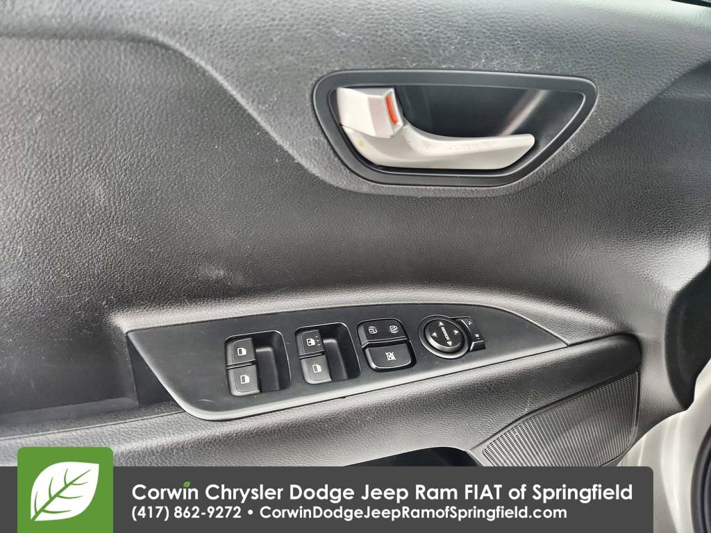 Used 2018 Kia Rio S FWD image 21