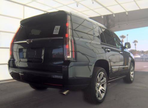 Used 2020 Cadillac Escalade Premium Luxury RWD image 2