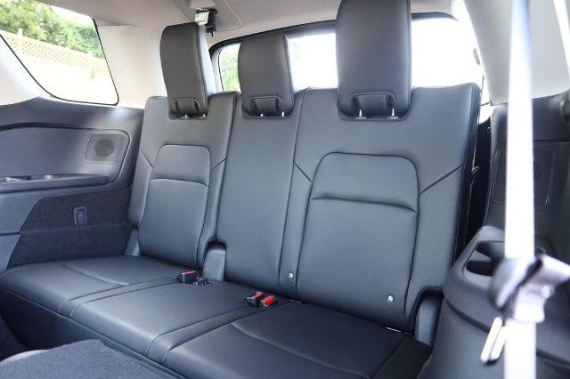 Certified 2025 Nissan Pathfinder SL w/ SL Premium Package AWD/4WD image 30