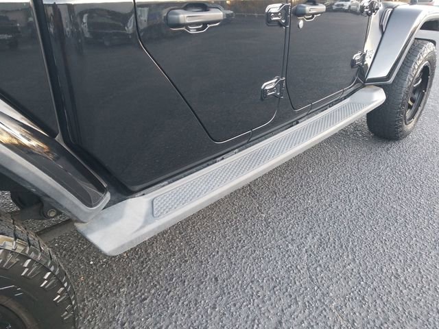 Used 2020 Jeep Gladiator Overland image 28