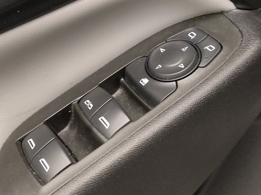 Used 2021 Chevrolet Equinox LS FWD image 27