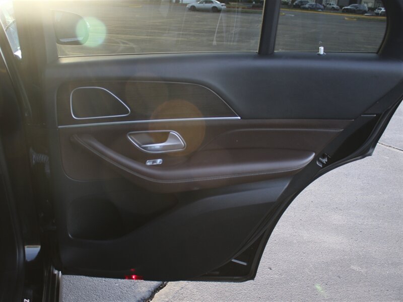 Used 2021 Mercedes-Benz GLE 350 4MATIC image 15