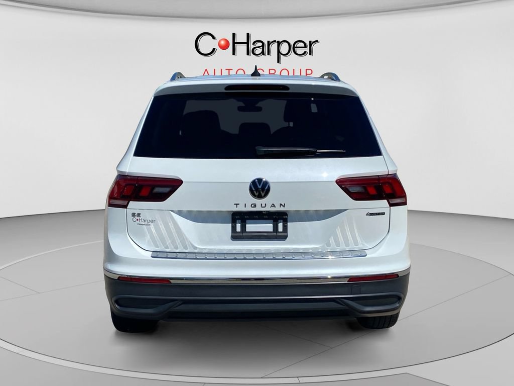 Used 2023 Volkswagen Tiguan SE AWD/4WD image 4
