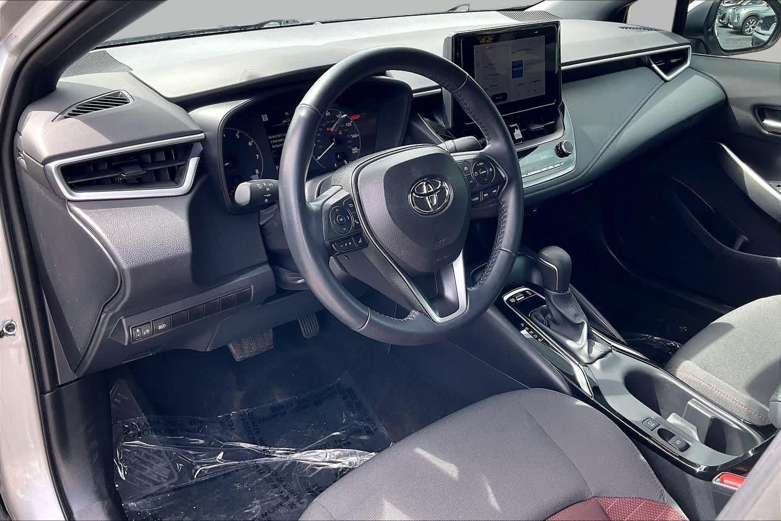 Used 2024 Toyota Corolla SE FWD image 14