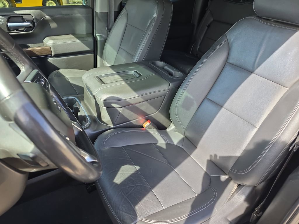 Used 2021 Chevrolet Silverado 1500 RST w/ Redline Edition AWD/4WD image 15