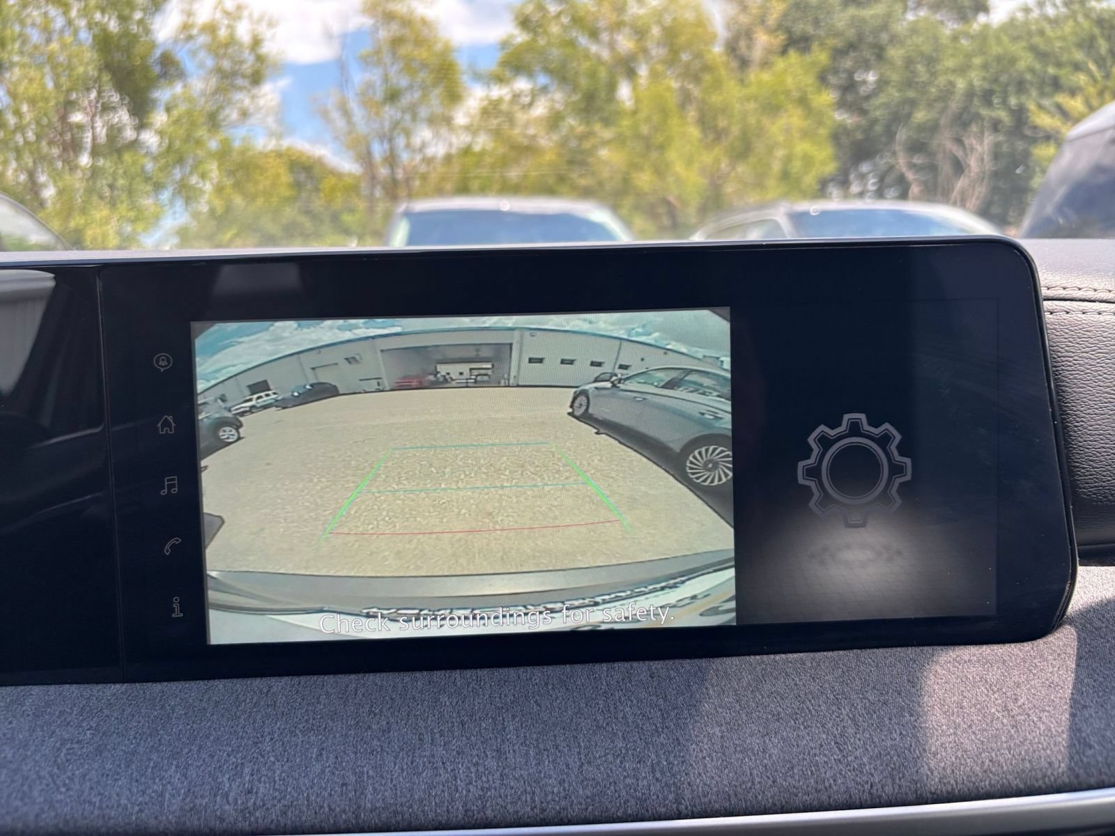 Used 2025 Nissan Kicks SV FWD image 22