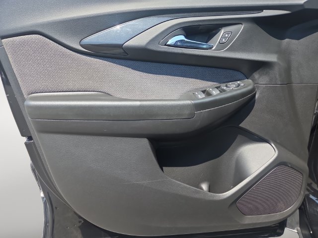 Used 2021 Chevrolet TrailBlazer LS FWD image 16