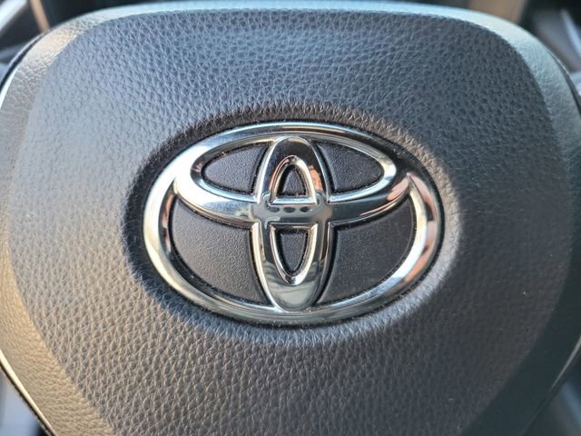 Used 2024 Toyota Corolla SE image 27