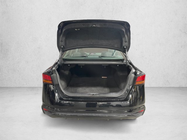 Used 2025 Nissan Altima 2.5 SV FWD image 6
