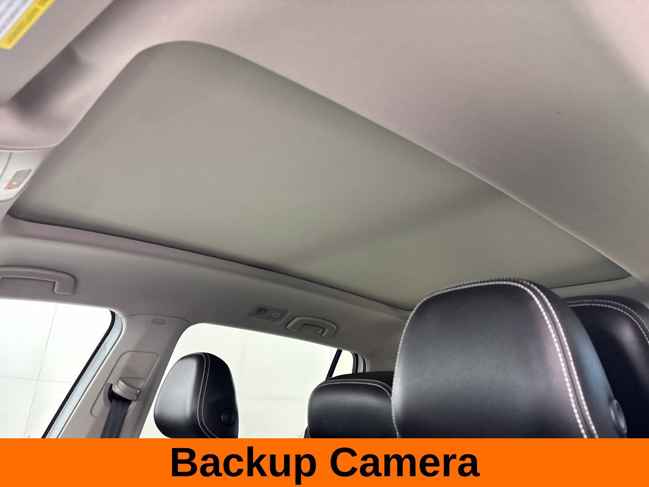 Used 2023 Volkswagen Atlas SE w/ Panoramic Sunroof Package AWD/4WD image 11