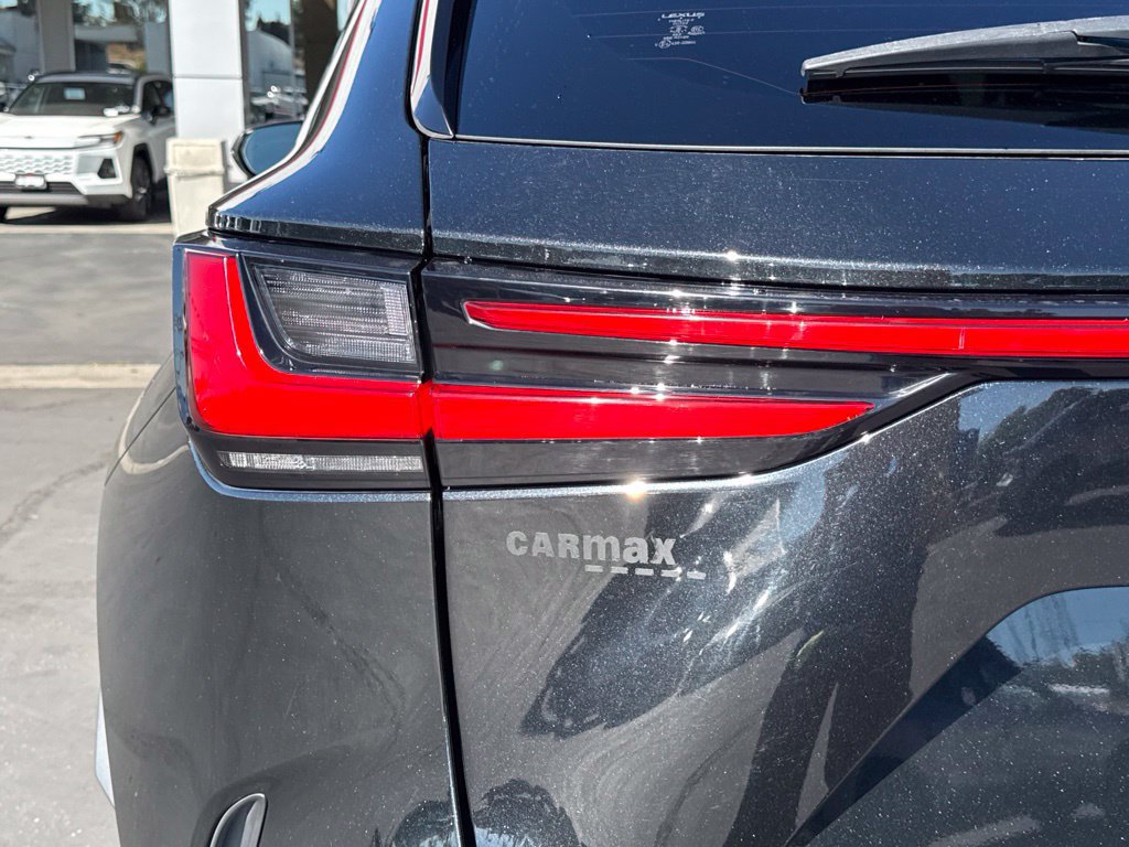 Used 2022 Lexus NX 350h AWD image 13