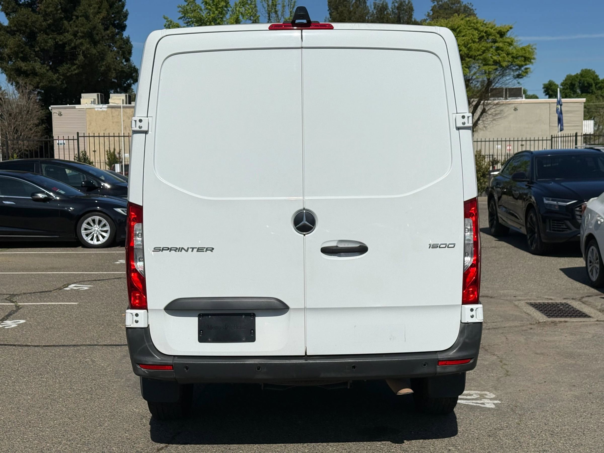 Used 2022 Mercedes-Benz Sprinter 1500 image 6