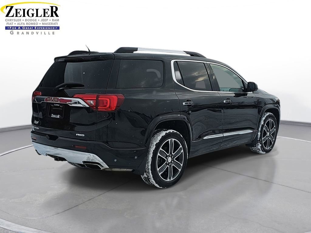 Used 2018 GMC Acadia Denali w/ Technology Package AWD/4WD image 5