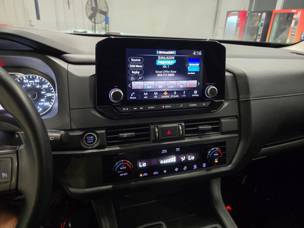 Used 2023 Nissan Pathfinder S FWD image 21