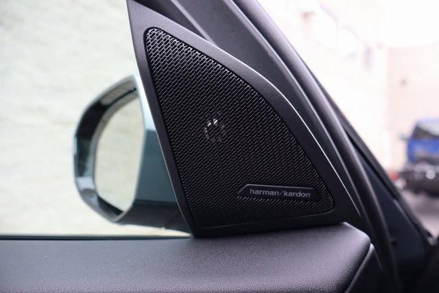 Used 2025 BMW X3 xDrive30i w/ Premium Package image 19