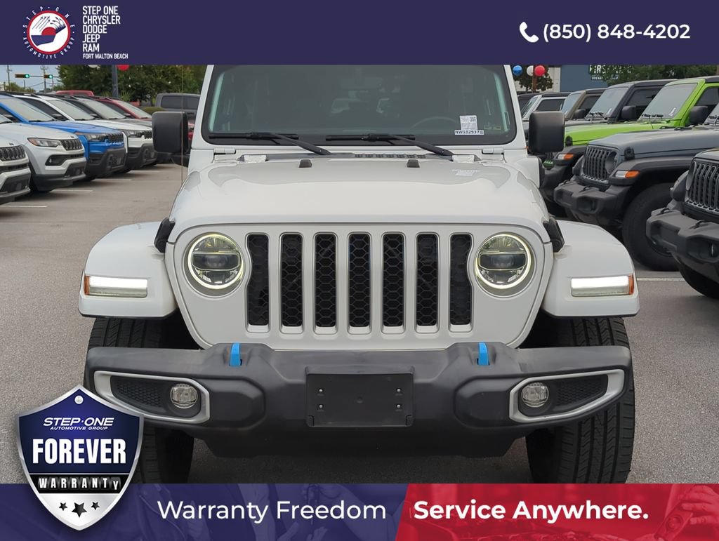 Used 2022 Jeep Wrangler Unlimited Sahara AWD/4WD image 9
