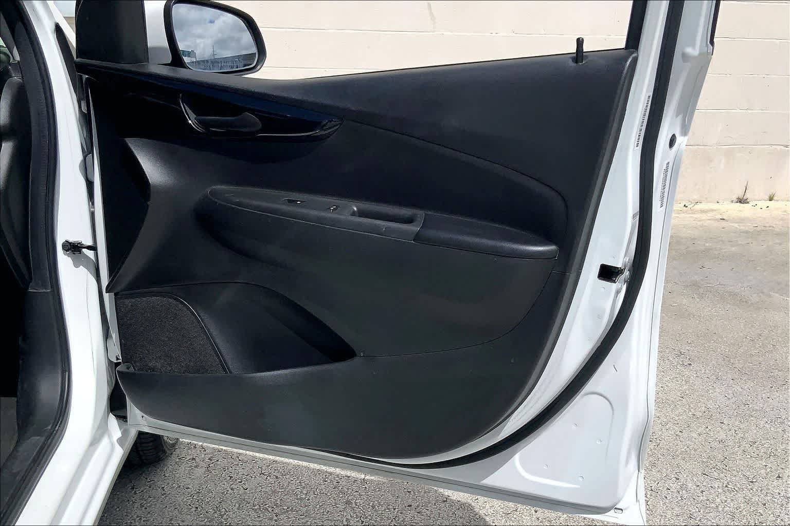 Used 2020 Chevrolet Spark LT FWD image 28