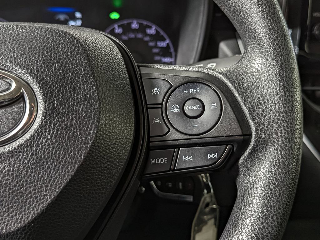 Used 2023 Toyota Corolla LE image 32