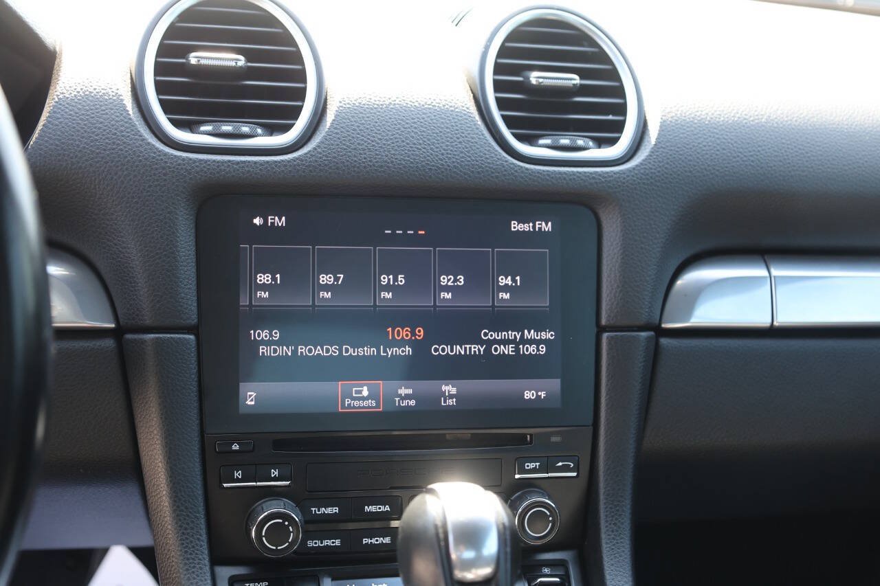 Used 2019 Porsche 718 Cayman RWD image 16