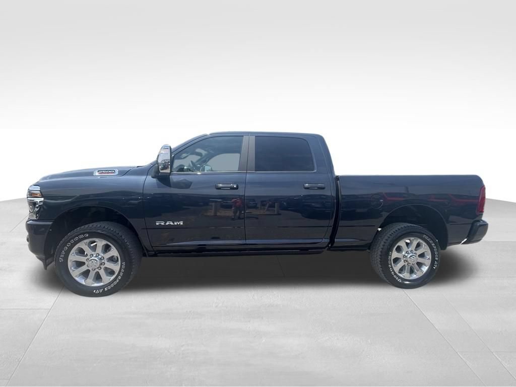 New 2026 RAM 2500 Laramie AWD/4WD image 16