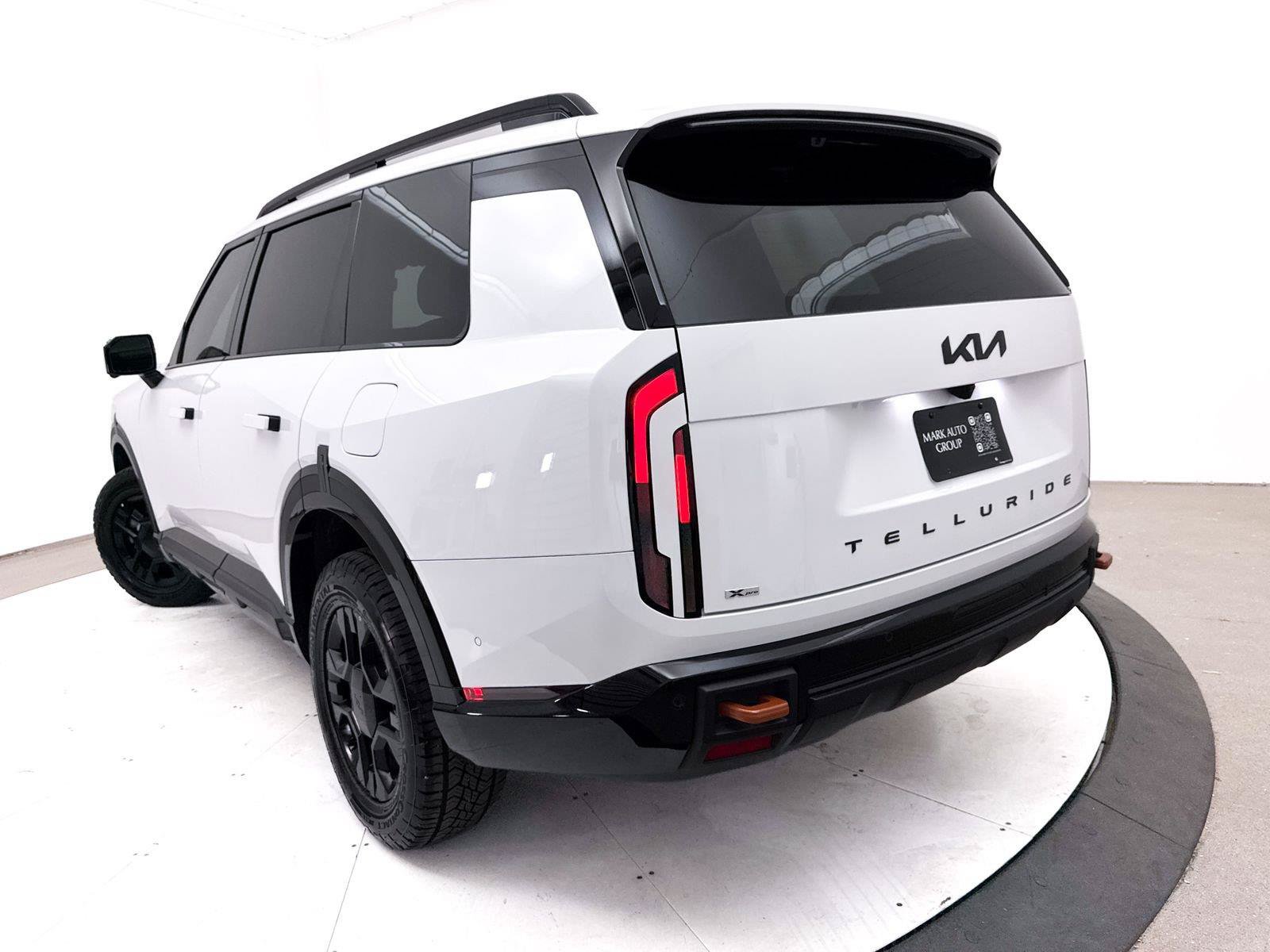Certified 2027 Kia Telluride SX Prestige X-Pro AWD/4WD image 8