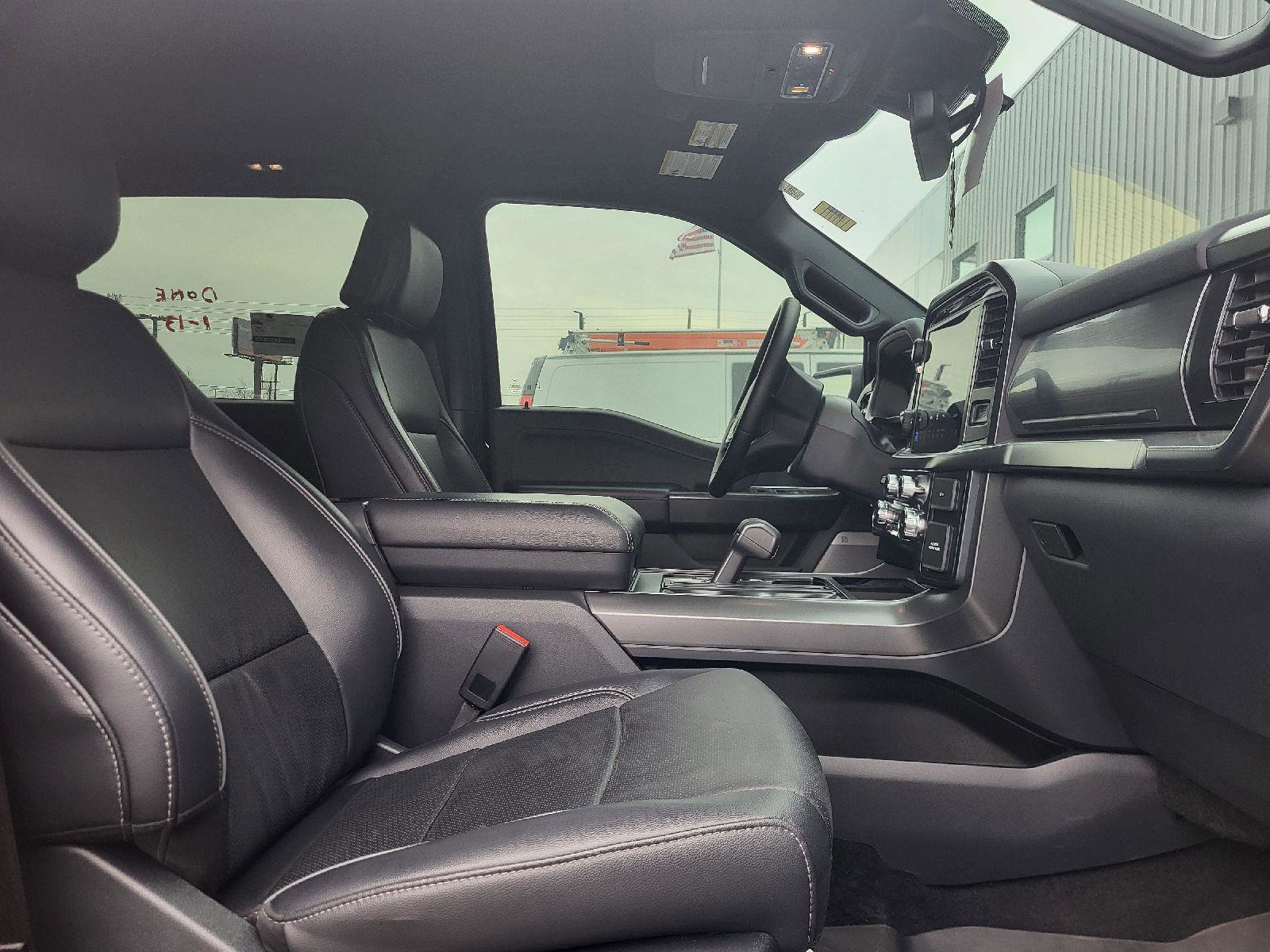 Used 2025 Ford F150 Lariat image 12