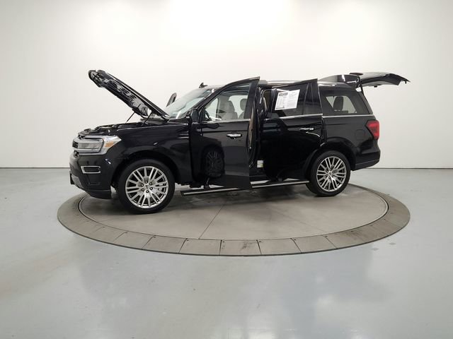 Used 2024 Ford Expedition Limited image 12