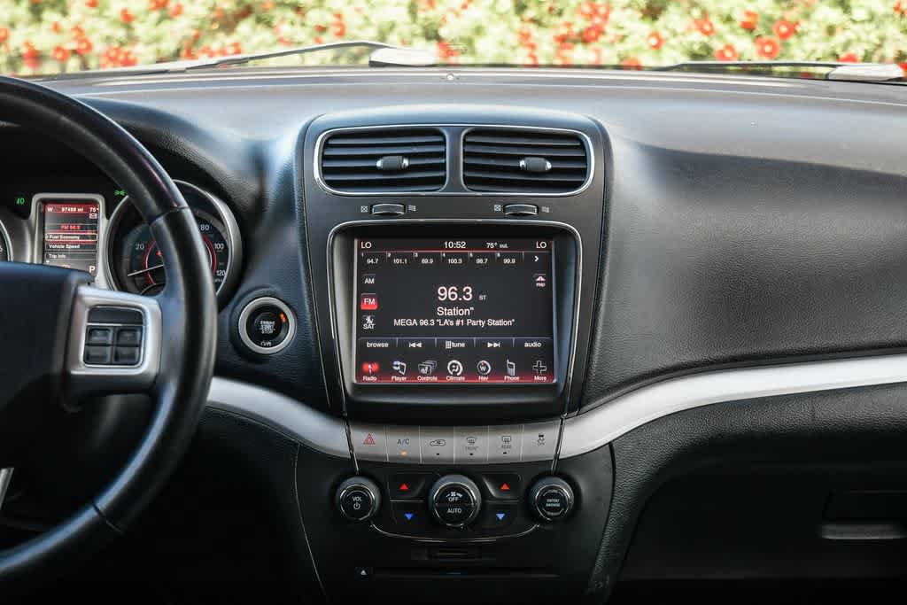 Used 2018 Dodge Journey GT w/ Nav & Sun Group FWD image 13