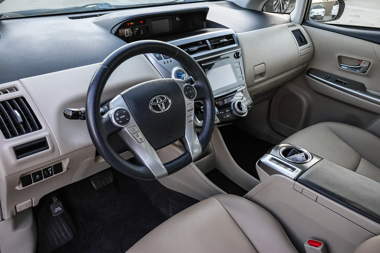 Used 2016 Toyota Prius V Five FWD image 24