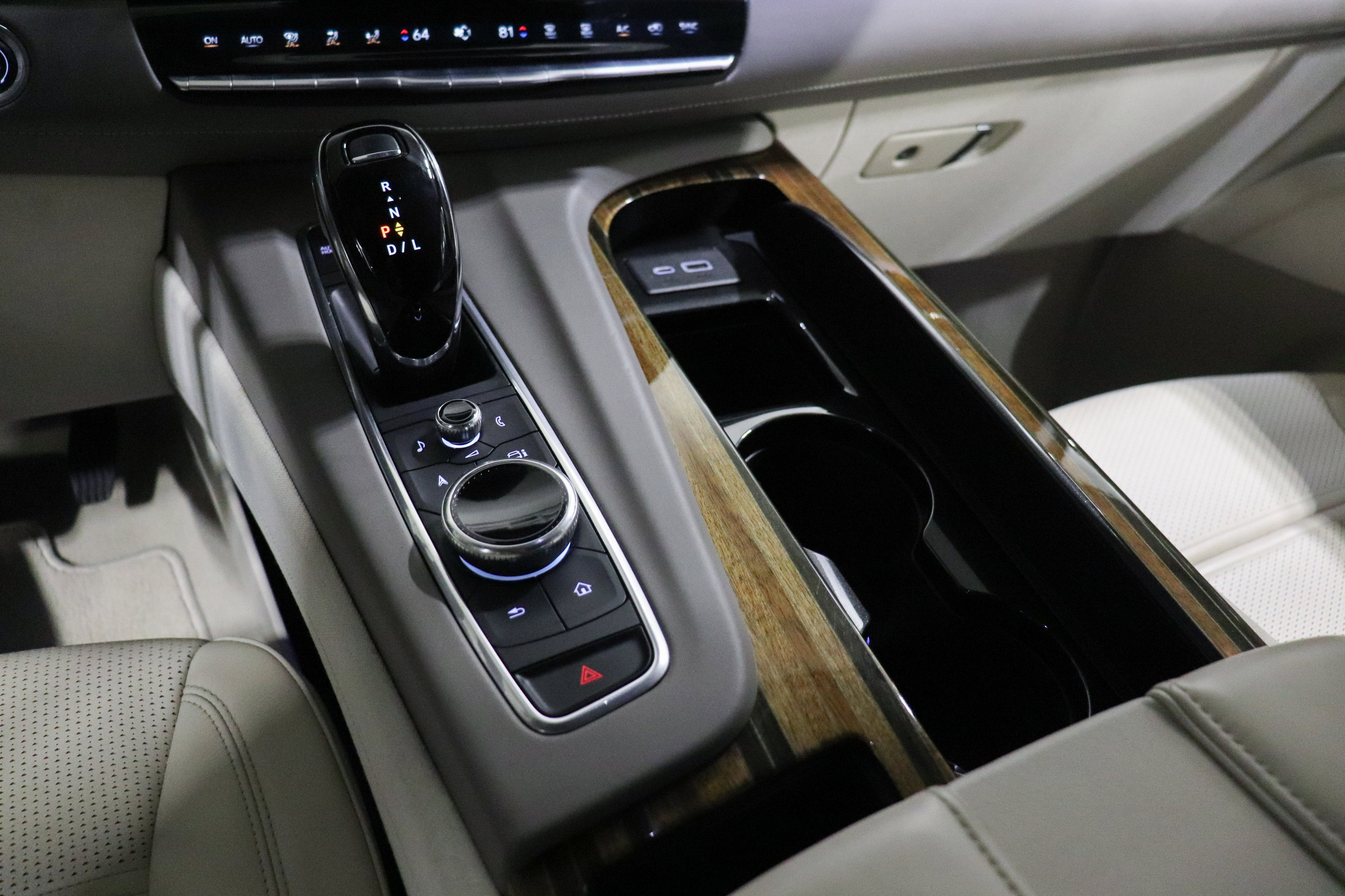 Used 2022 Cadillac Escalade ESV Sport Platinum image 35