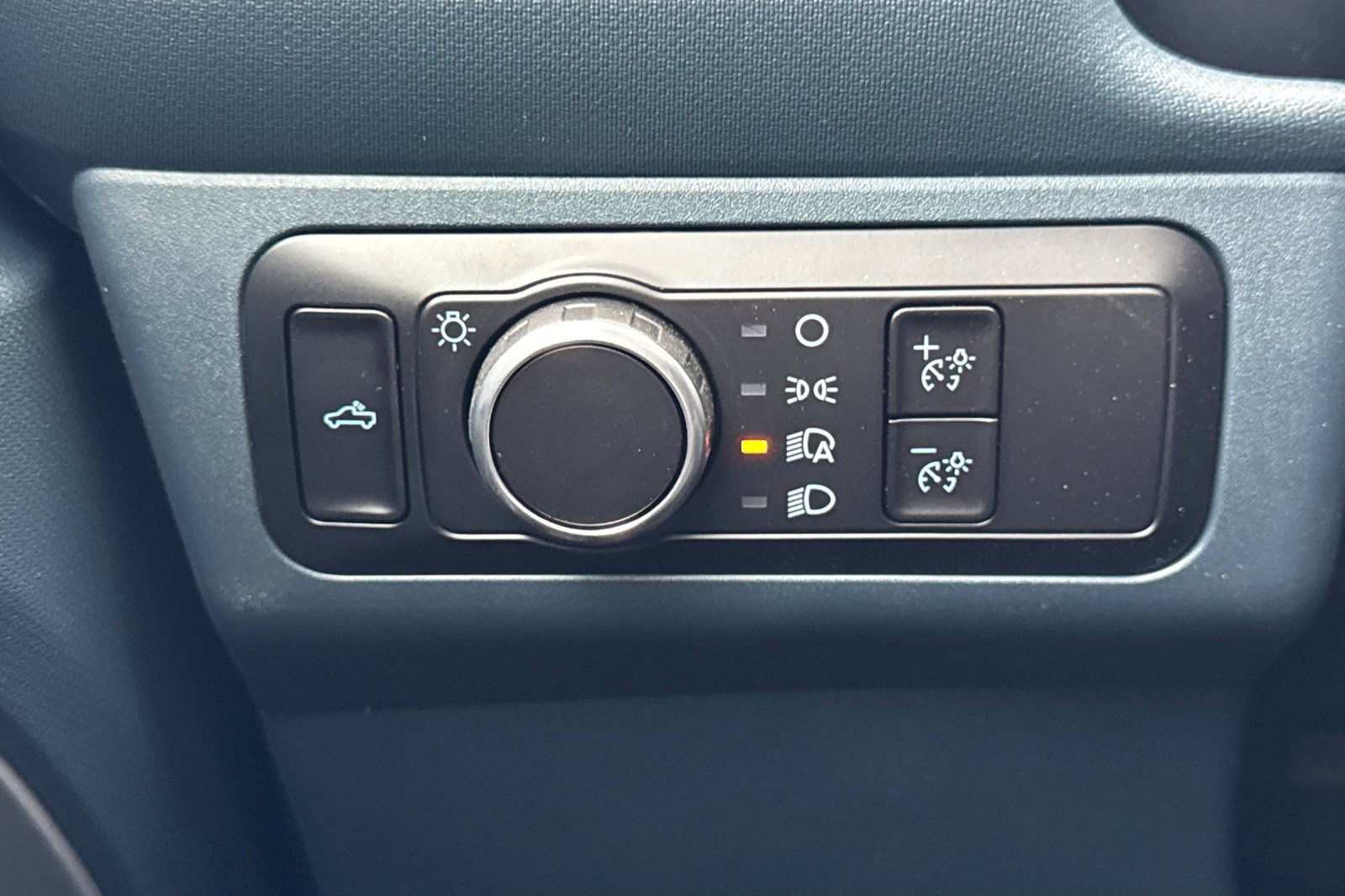 New 2025 Ford Maverick XLT w/ XLT Luxury Package image 25