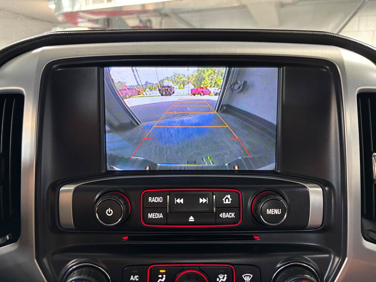 Used 2015 GMC Sierra 2500 SLE w/ SLE Preferred Package AWD/4WD image 30