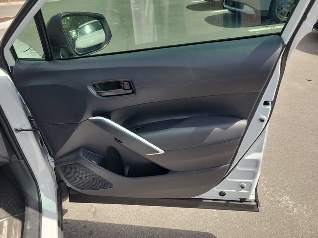 Used 2026 Toyota Corolla Cross LE FWD image 36